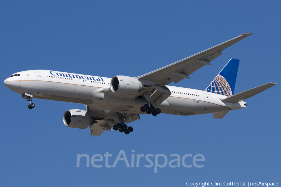 Continental Airlines Boeing 777-224(ER) (N77006) | Photo 41946