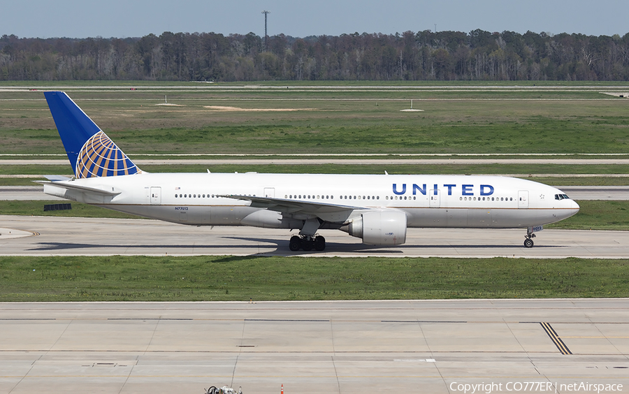 Continental Airlines Boeing 777-224(ER) (N77012) | Photo 3344