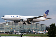 United Airlines Boeing 777-224(ER) (N77014) at  London - Heathrow, United Kingdom