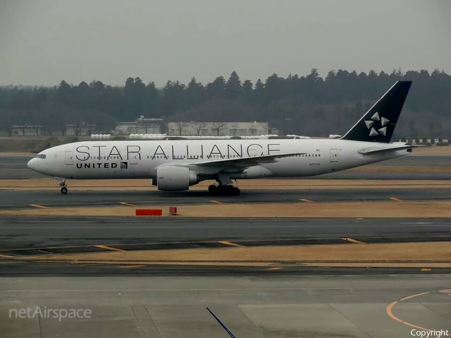 United Airlines Boeing 777-224(ER) (N77022) | Photo 61943