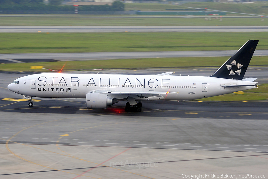 United Airlines Boeing 777-224(ER) (N77022) | Photo 23295
