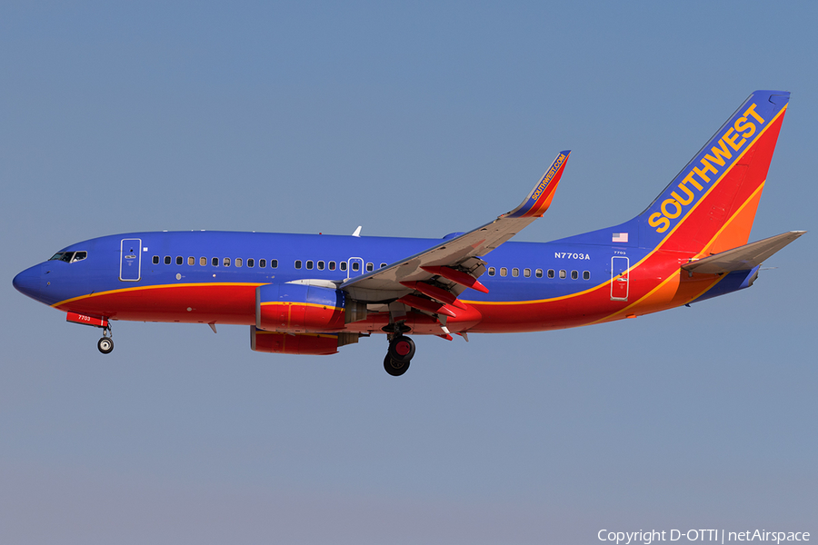 Southwest Airlines Boeing 737-76N (N7703A) | Photo 201152