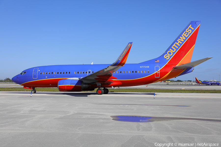 Southwest Airlines Boeing 737-7BD (N7704B) | Photo 146557