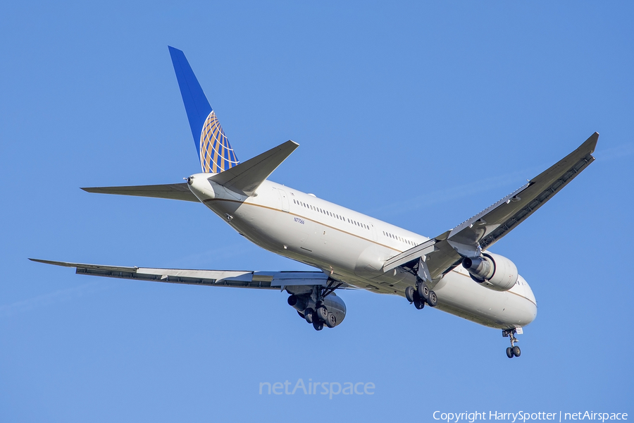 Continental Airlines Boeing 767-424(ER) (N77066) | Photo 329935