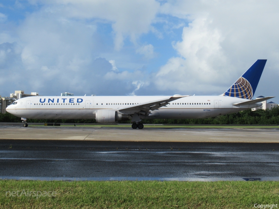 United Airlines Boeing 767-424(ER) (N77066) | Photo 484152