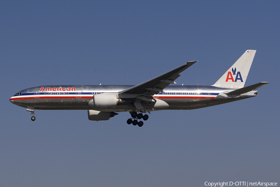 American Airlines Boeing 777-223(ER) (N770AN) | Photo 279420
