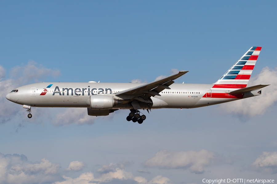 American Airlines Boeing 777-223(ER) (N770AN) | Photo 381086