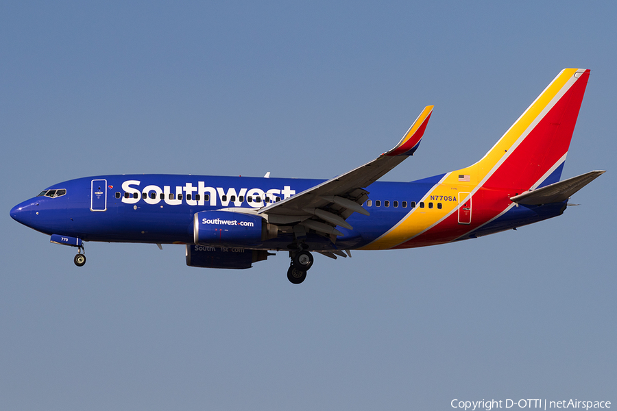 Southwest Airlines Boeing 737-7H4 (N770SA) | Photo 144328