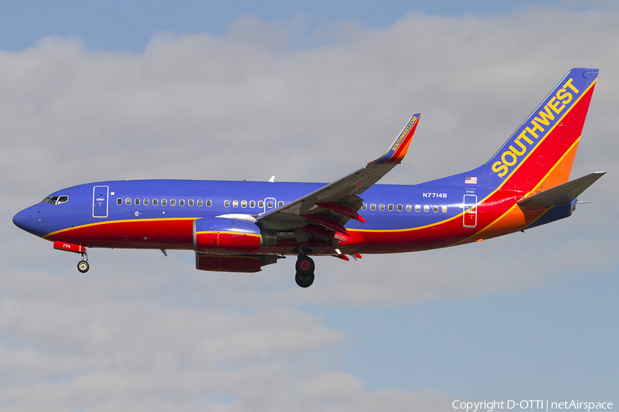 Southwest Airlines Boeing 737-76N (N7714B) | Photo 469674