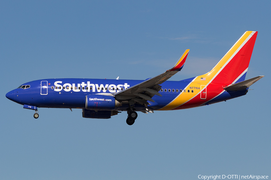 Southwest Airlines Boeing 737-76N (N7716A) | Photo 146217