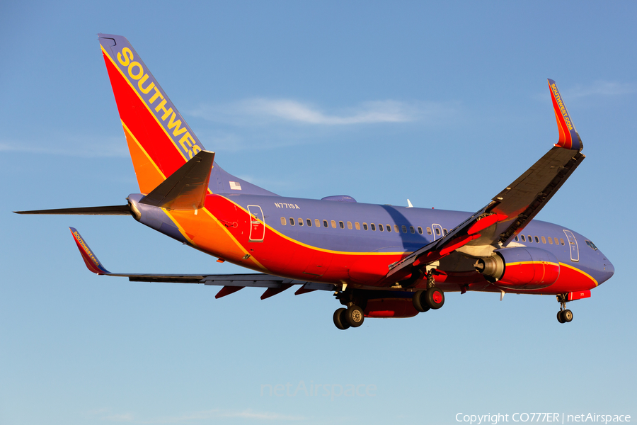 Southwest Airlines Boeing 737-7H4 (N771SA) | Photo 77894