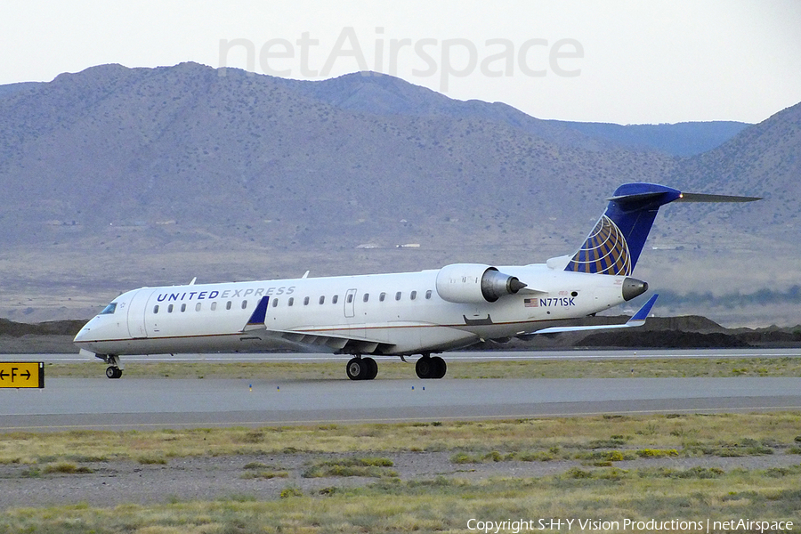 United Express (SkyWest Airlines) Bombardier CRJ-701ER (N771SK) | Photo 86150