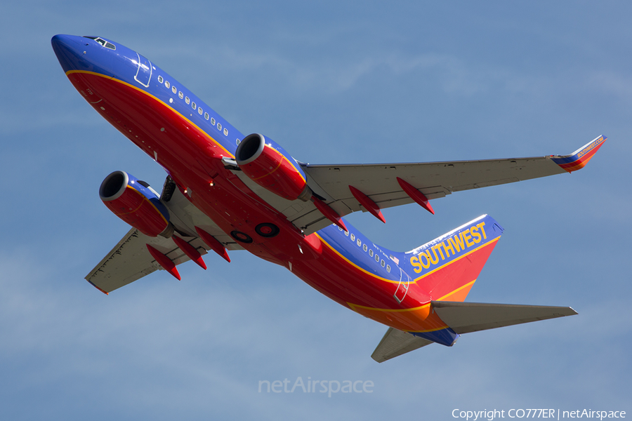 Southwest Airlines Boeing 737-7BD (N7721E) | Photo 42065