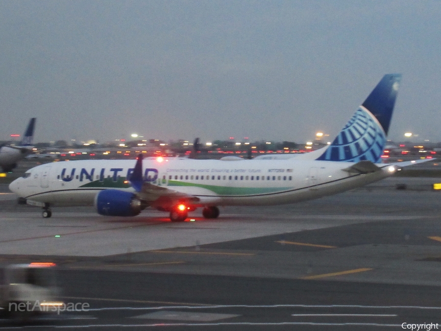 United Airlines Boeing 737-8 MAX (N77259) | Photo 528551