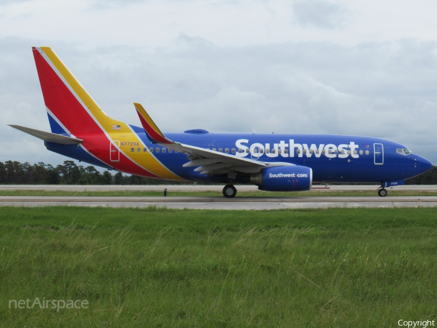 Southwest Airlines Boeing 737-76N (N7725A) | Photo 410703