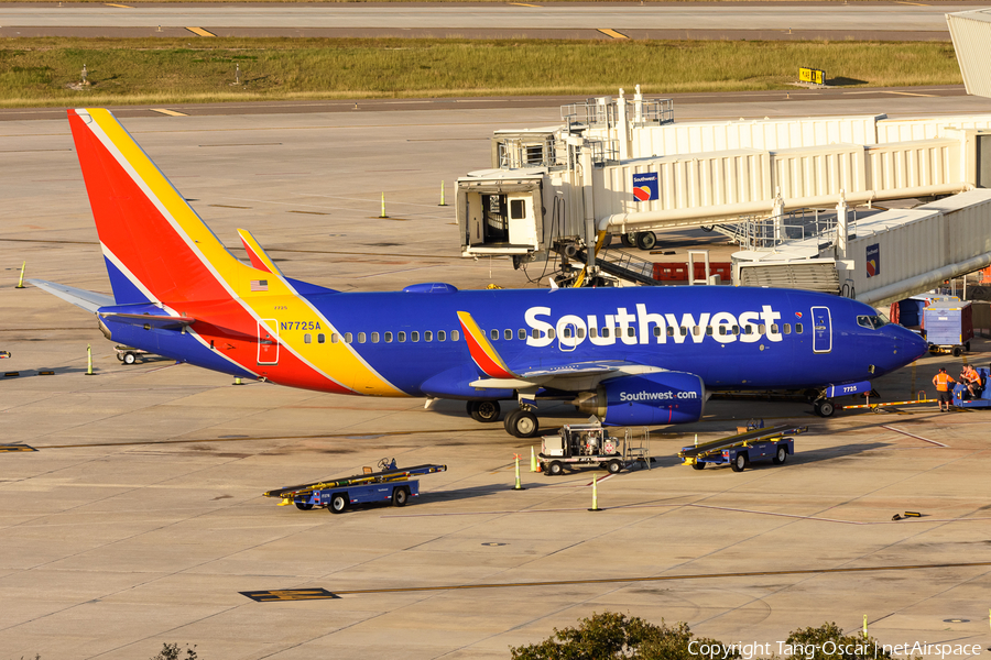 Southwest Airlines Boeing 737-76N (N7725A) | Photo 468628