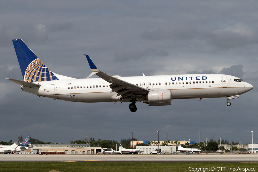 United Airlines Boeing 737-824 (N77261) | Photo 138382
