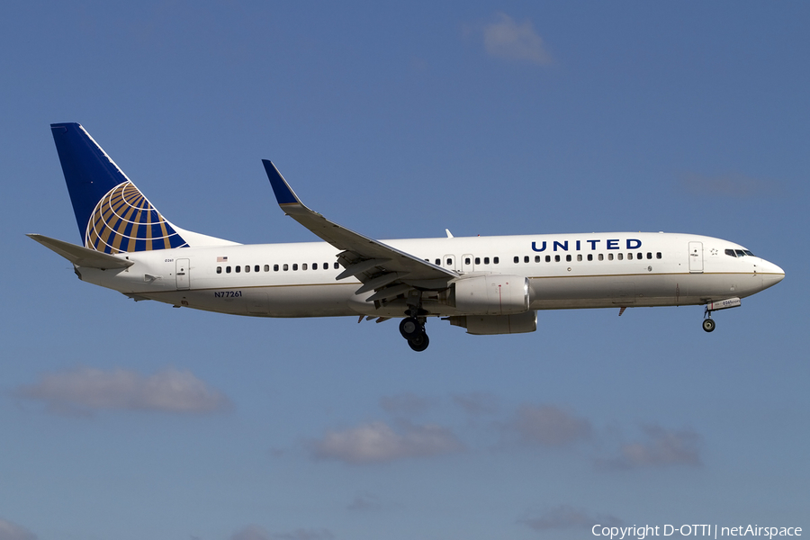 United Airlines Boeing 737-824 (N77261) | Photo 431131