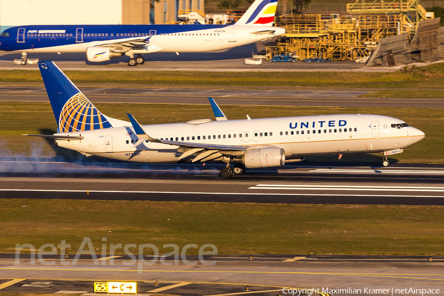 United Airlines Boeing 737-824 (N77261) | Photo 603273