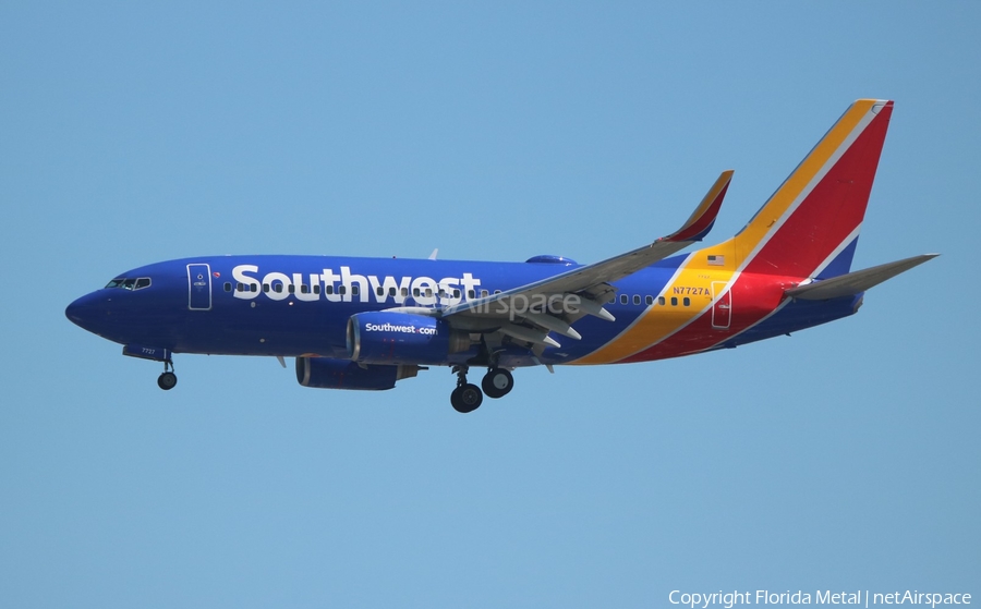 Southwest Airlines Boeing 737-76N (N7727A) | Photo 355555