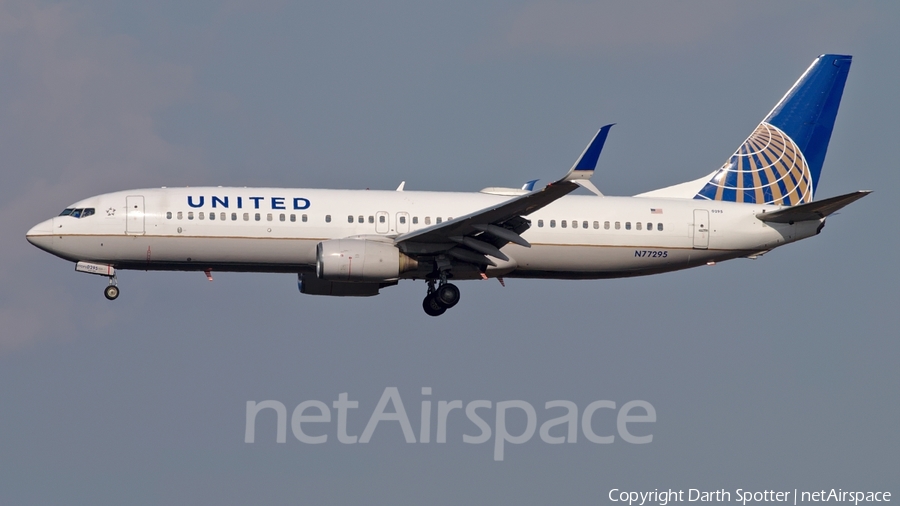 United Airlines Boeing 737-824 (N77295) | Photo 205639