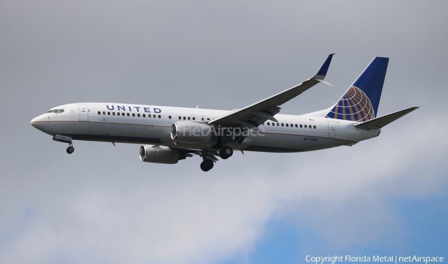 United Airlines Boeing 737-824 (N77296) | Photo 406828