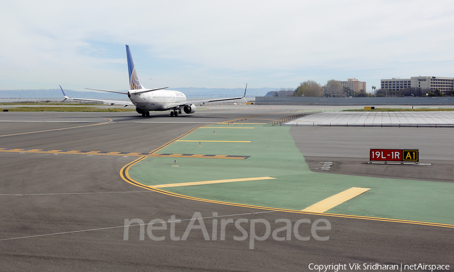 United Airlines Boeing 737-824 (N77296) | Photo 232562
