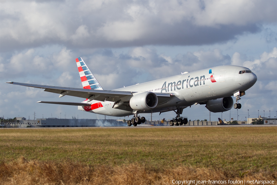 American Airlines Boeing 777-223(ER) (N772AN) | Photo 420796