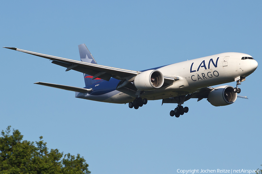 LAN Cargo Boeing 777-F6N (N772LA) | Photo 28429