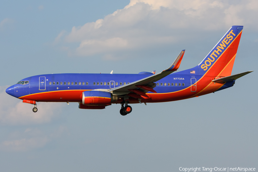 Southwest Airlines Boeing 737-7BD (N7735A) | Photo 378972