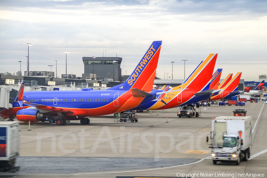 Southwest Airlines Boeing 737-7BD (N7737E) | Photo 426771