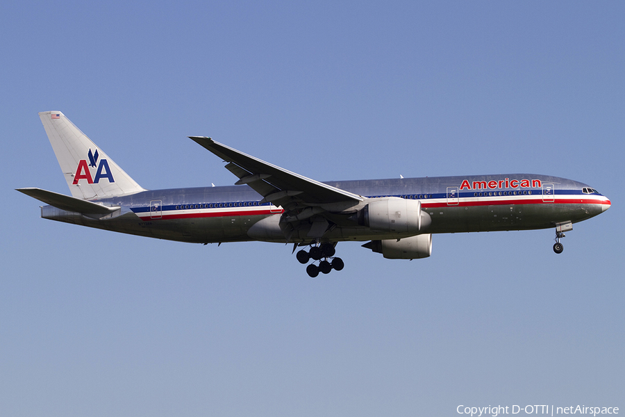American Airlines Boeing 777-223(ER) (N773AN) | Photo 348376