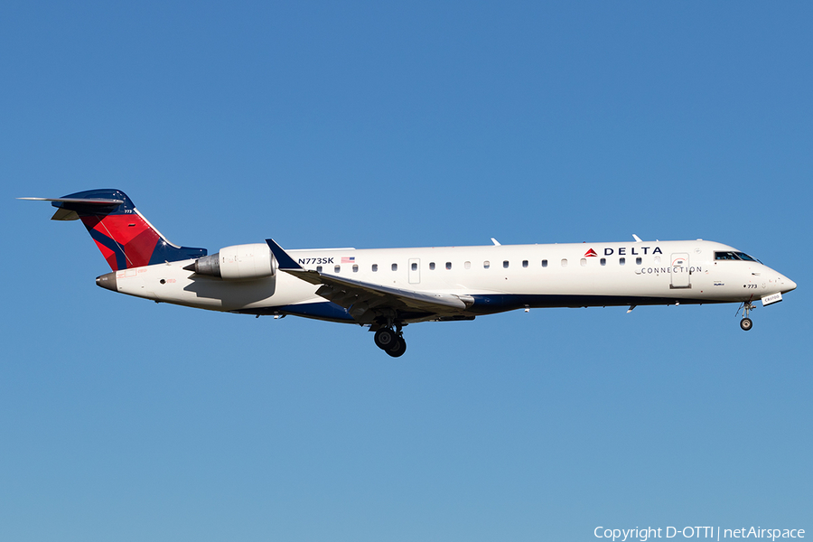 Delta Connection (SkyWest Airlines) Bombardier CRJ-701ER (N773SK) | Photo 178511