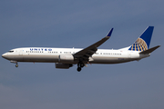 United Airlines Boeing 737-924(ER) (N77430) at  Los Angeles - International, United States