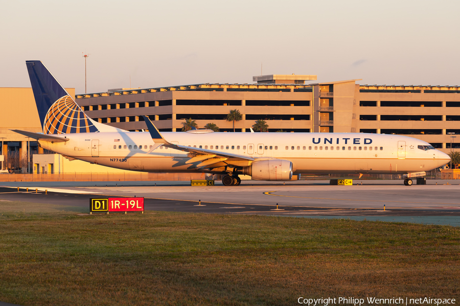 United Airlines Boeing 737-924(ER) (N77430) | Photo 560873