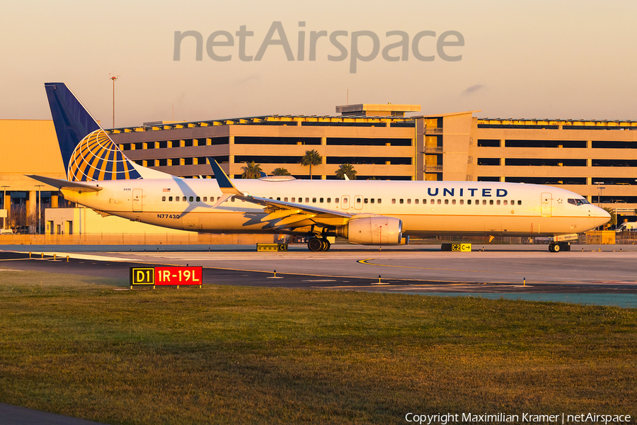 United Airlines Boeing 737-924(ER) (N77430) | Photo 603290