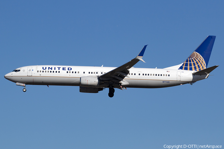 United Airlines Boeing 737-924(ER) (N77431) | Photo 540670