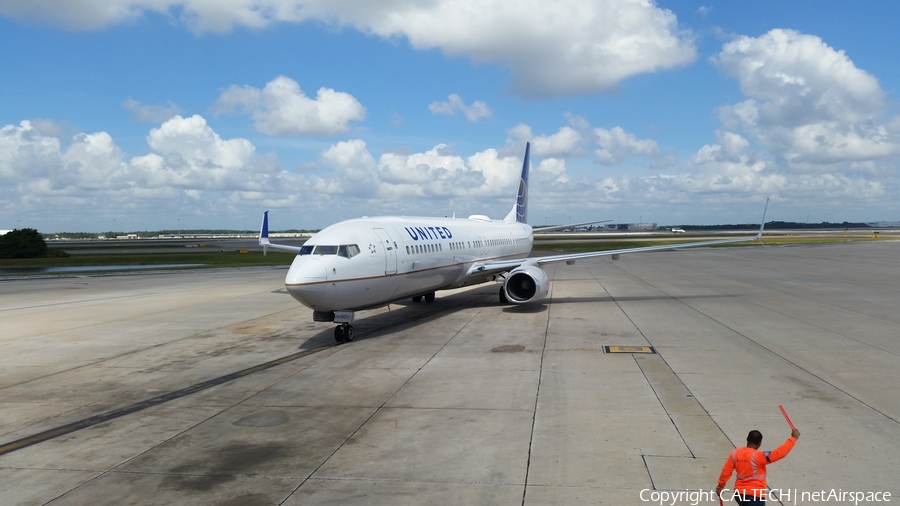 United Airlines Boeing 737-924(ER) (N77431) | Photo 74534