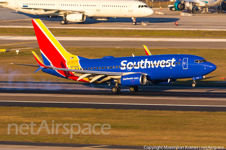 Southwest Airlines Boeing 737-7BD (N7743B) | Photo 603269