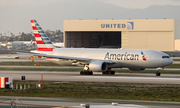 American Airlines Boeing 777-223(ER) (N774AN) at  Los Angeles - International, United States