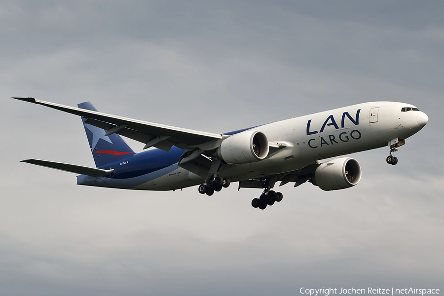 LAN Cargo Boeing 777-F6N (N774LA) | Photo 55396