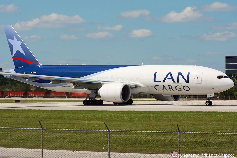 LAN Cargo Boeing 777-F6N (N774LA) | Photo 373337