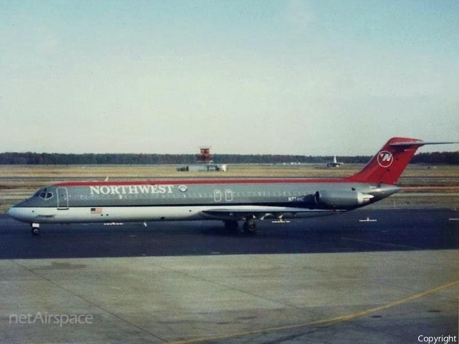 Northwest Airlines McDonnell Douglas DC-9-51 (N774NC) | Photo 512855