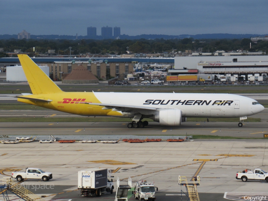 Southern Air Boeing 777-FZB (N774SA) | Photo 511580