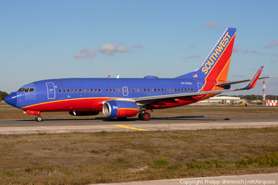 Southwest Airlines Boeing 737-7H4 (N774SW) | Photo 561987