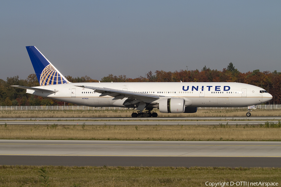 United Airlines Boeing 777-222(ER) (N774UA) | Photo 395719