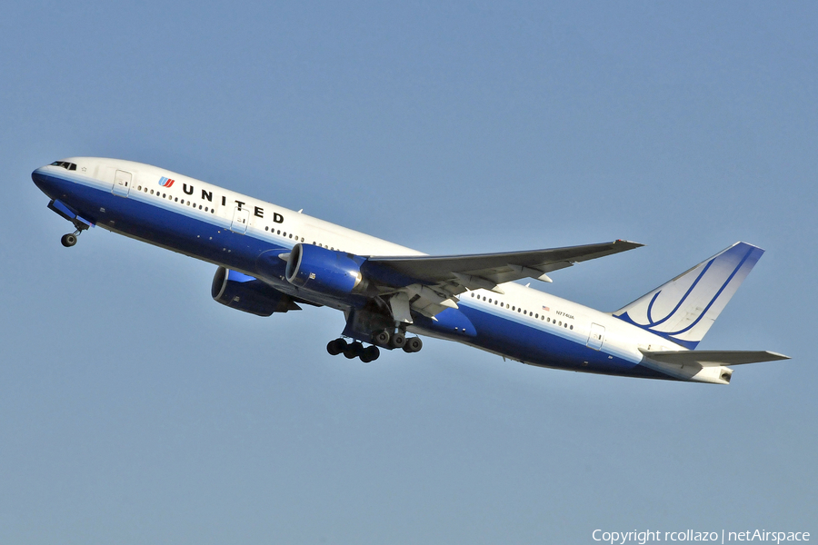 United Airlines Boeing 777-222(ER) (N774UA) | Photo 13026