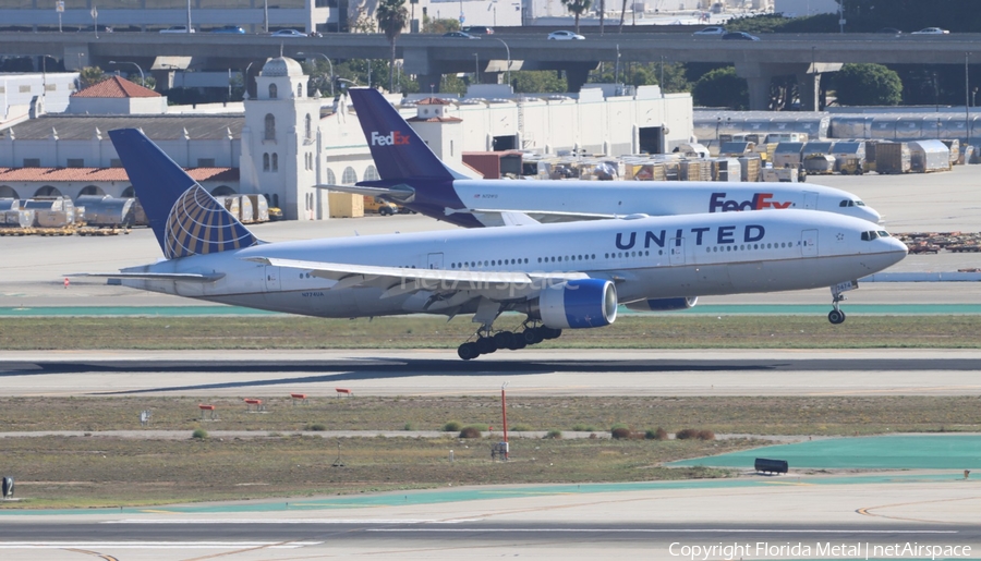 United Airlines Boeing 777-222(ER) (N774UA) | Photo 615316