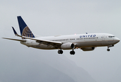 United Airlines Boeing 737-824 (N77518) at  Kahului, United States