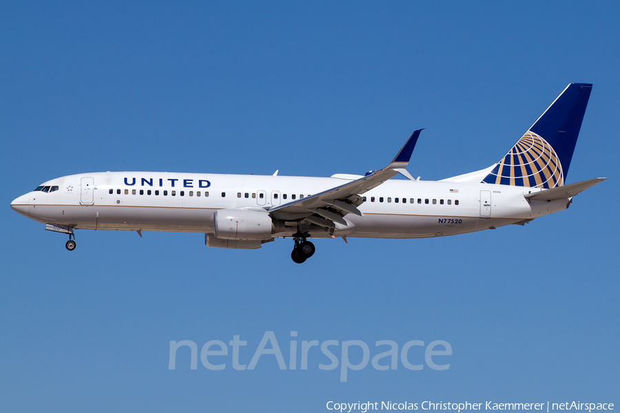 United Airlines Boeing 737-824 (N77520) | Photo 127269